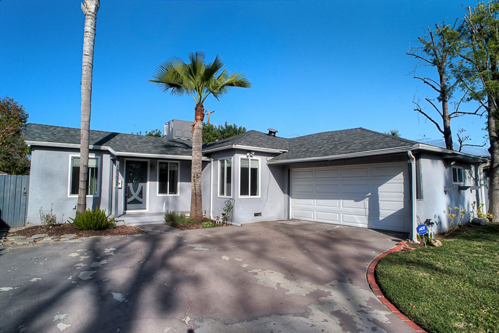 18337 Erwin Street